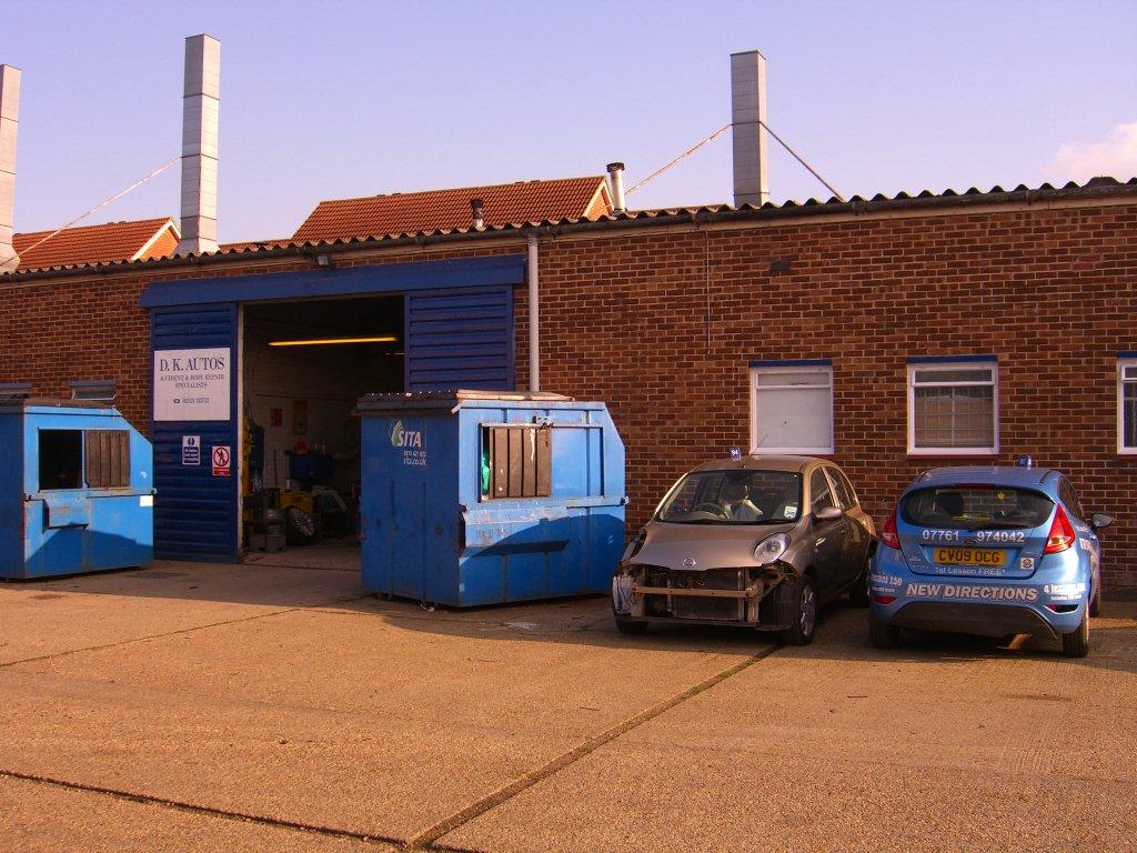 Three Industrial Units let to local Aldershot Company – Emberson & Co